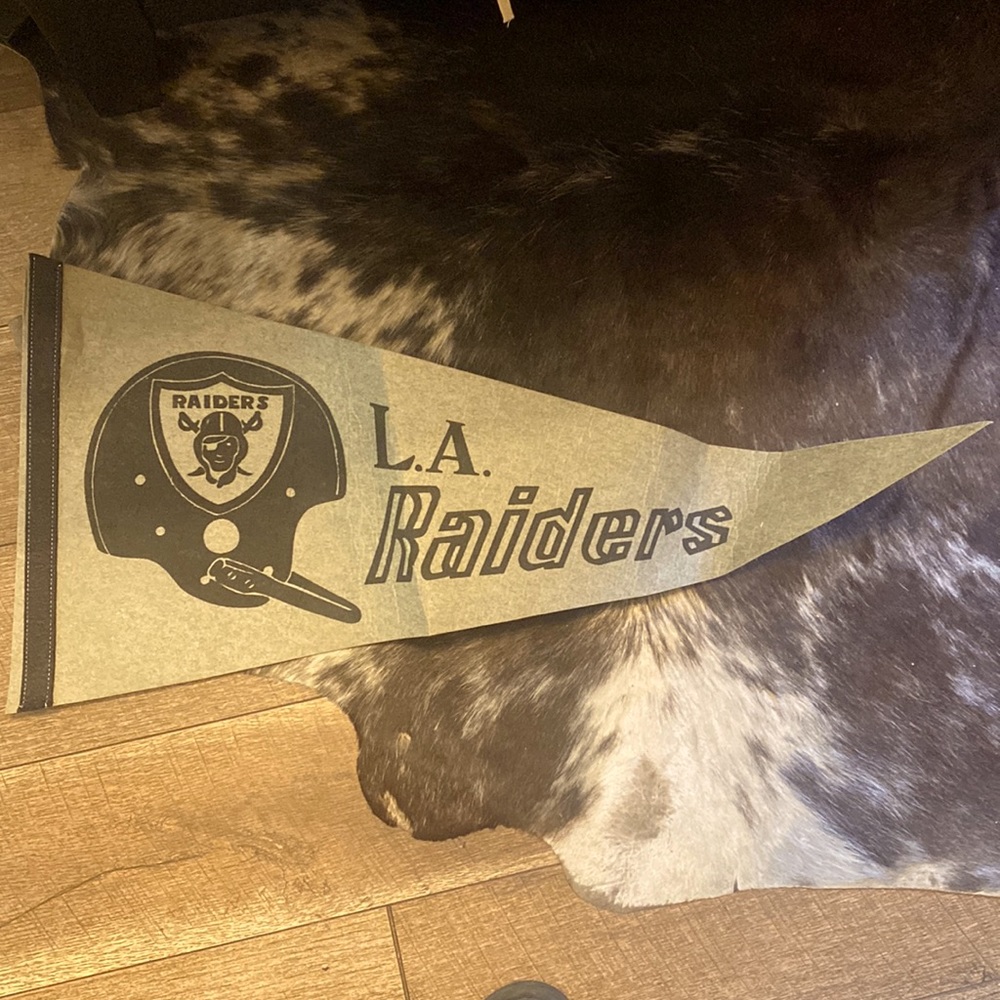 Raiders vintage flag